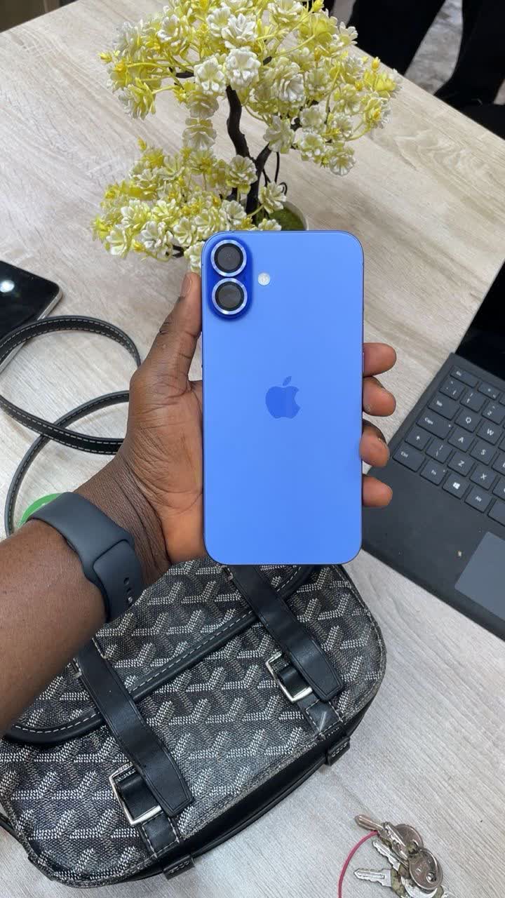 Apple iPhone 16 Plus — Ultramarine · 8GB · 128GB