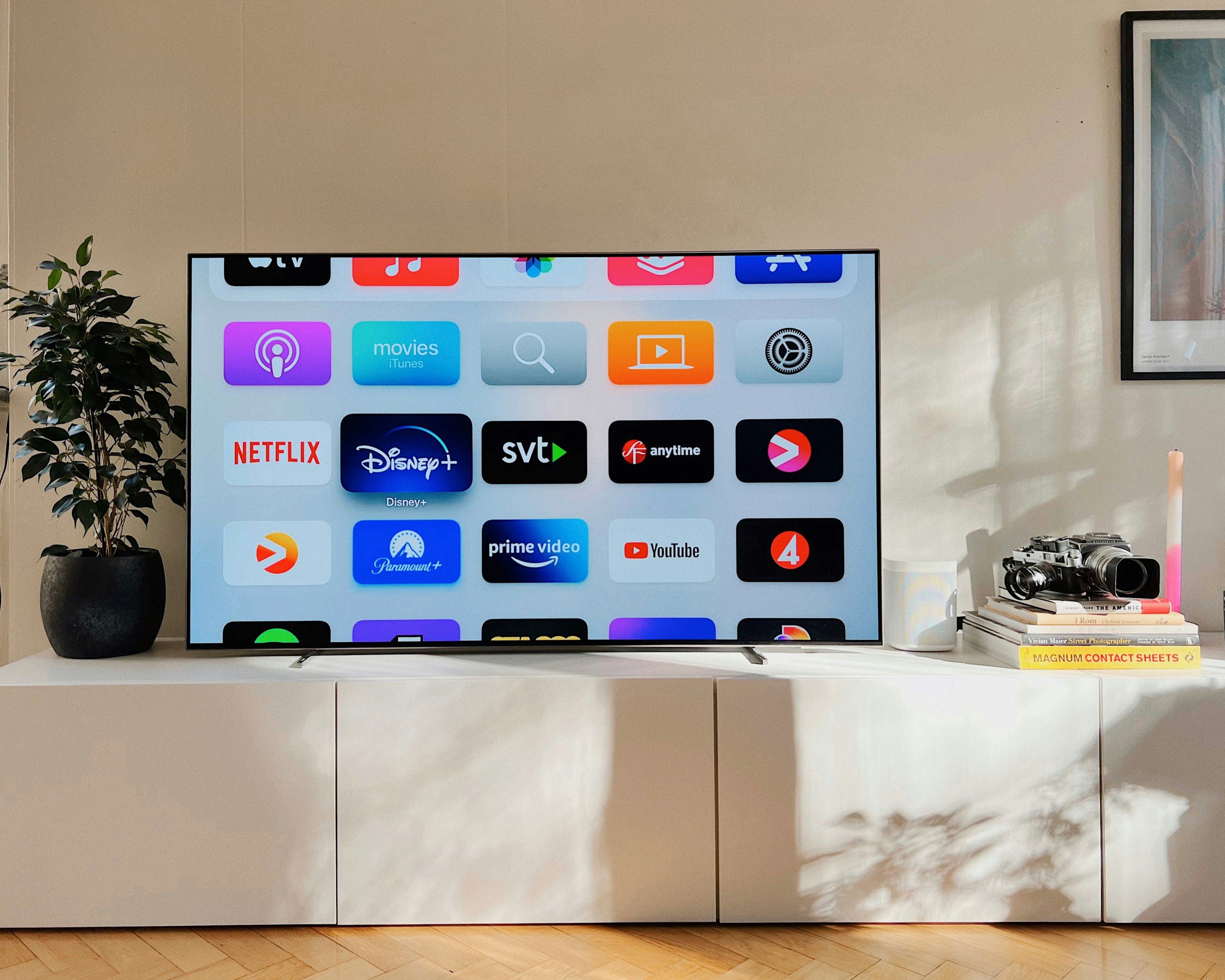 TVs & Displays