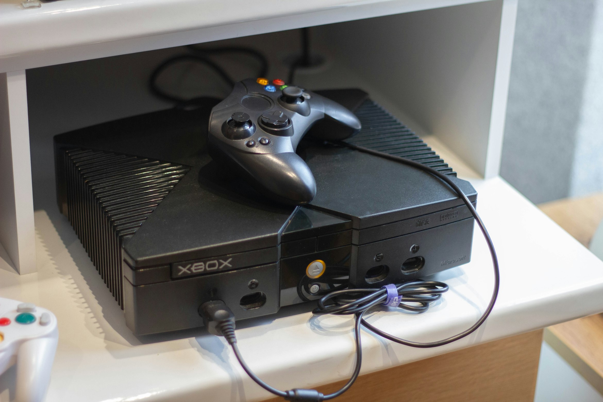 Game Consoles & Accessories