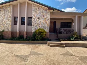 4 BEDROOM HOUSE FOR SALE IN KUMASI