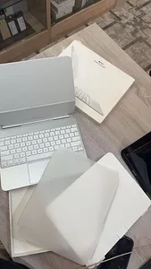 13Inches Magic Keyboard 